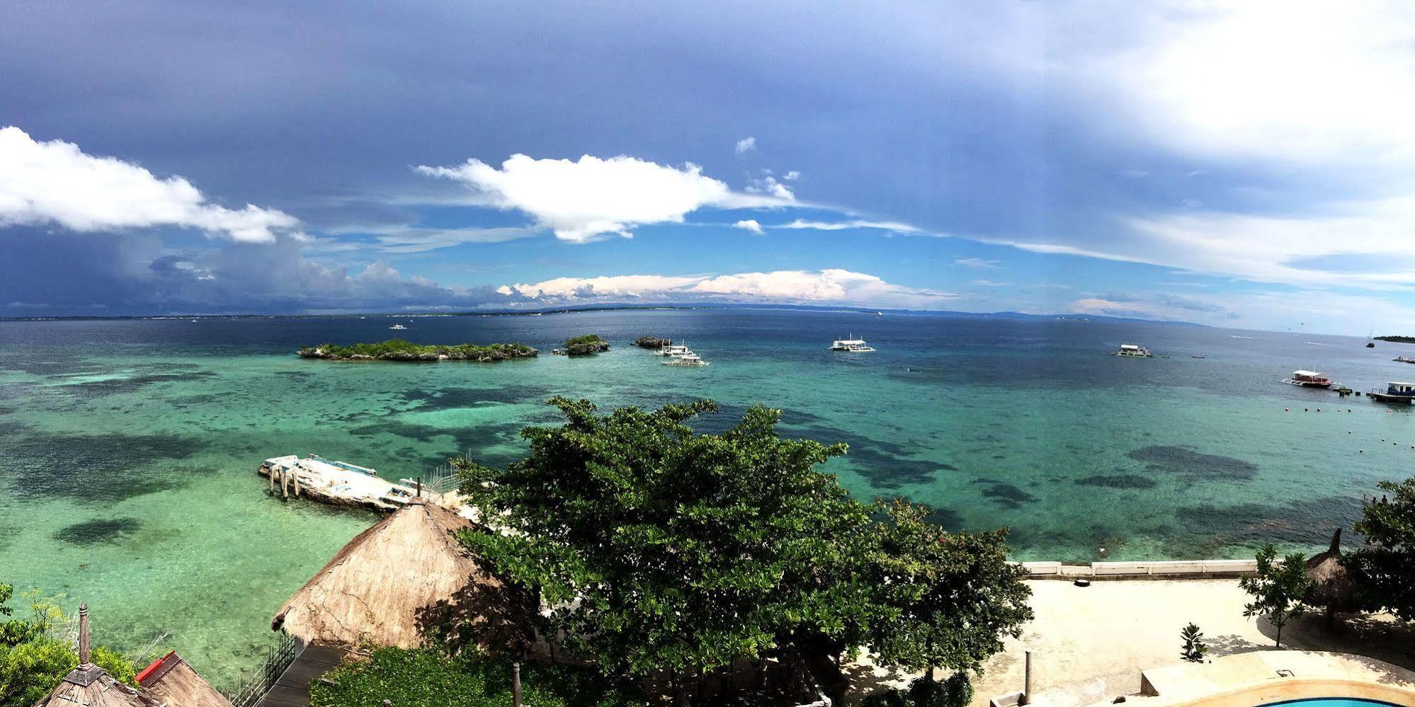 Blue Garden Resort Île de Mactan Extérieur photo